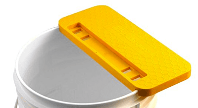Yellow bucket uncapper